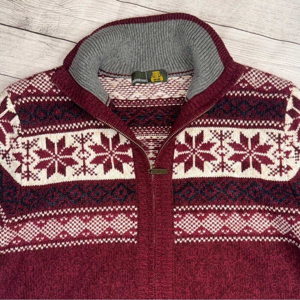 VINTAGE Men's Deep Red and White Arctic Full Zip Sweater Size Small - Picture 2 of 7